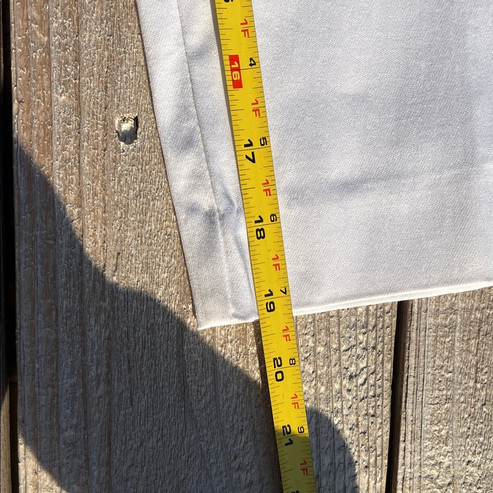 JM Collection White Capris - Picture 7 of 7